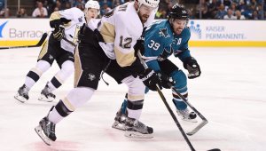 Питсбърг докосва купа Стенли