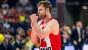 Везенков има нови съотборници в Олимпиакос
