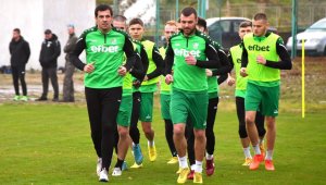 Берое потегля към Турция с 21 футболисти