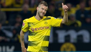 Уест Хям взима и Ярмоленко