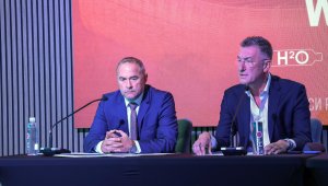 Ще реди трансфер? Шеф в ЦСКА отлетя за чужбина