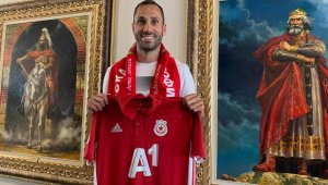 ОФИЦИАЛНО: Петър Занев подсили ЦСКА