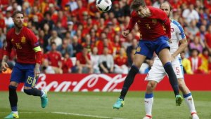 УНИКАЛНО! Испания се натресе на Италия в битката на гигантите