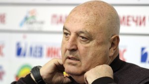 Бат' Венци сравни ЦСКА с ранен лъв: Може и да хвърлят бомбата 