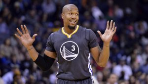 Шампион с Голдън Стейт прекрати кариерата си