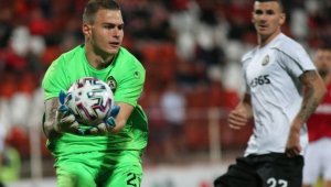 Отново набиха Славия в Турция