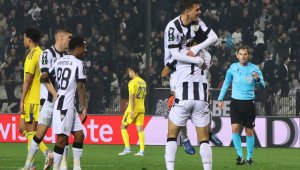 Балканско дерби за Десподов в Лигата на конференциите!