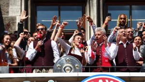 Байерн 700 пъти по-скъп от Оукланд