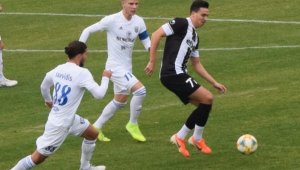 Локо (Пловдив) смачка поляци в Турция, Умарбаев с фамозен гол от над 50 метра