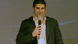 Гонзо с мотивираща реч в Левски