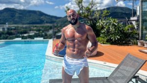 Съотборници на Меси взеха на подбив бодигарда му