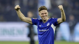 Нападател на Шалке със странен рекорд 