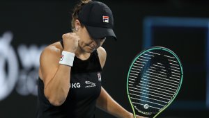 Барти спечели титлата в Аделаида