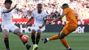 Реал се измъчи с 9 от Севиля