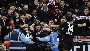 "Аспирините" смълчаха Тотнъм на "Уембли" пред погледа на Бербо + ВИДЕО