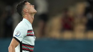 Шеф на Юве разкри дали Роналдо си тръгва