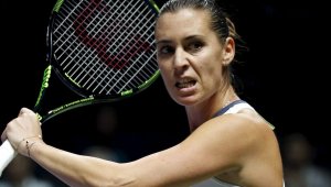 И Флавия засити глада си с Агниешка