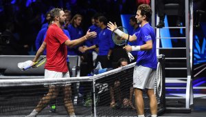 Рууд изстиска Сок на старта на Лейвър Къп