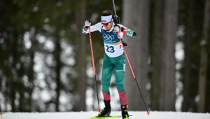Лора Христова дарява състезателния си екип на Олимпийския музей в Лозана