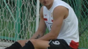 Бербатов купува Банско