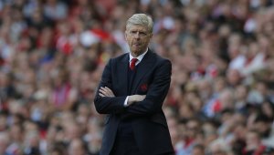 Венгер забива Чех на пейката за финала на ФА Къп