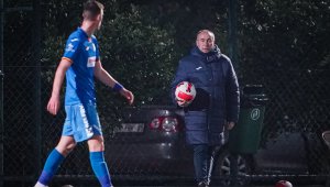 Коронавирус: Левски ще играе "на тъмно"?