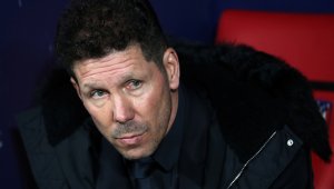 УЕФА глоби Чоло за жеста, може да му наложи и по-тежко наказание