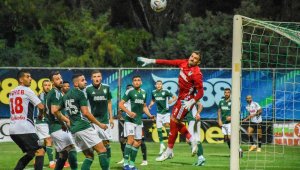 От Пирин ревнаха мощно: Съдията се обърка, имаше дузпа за нас