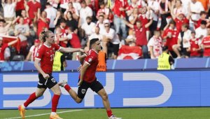 Австрия попиля Полша, Лева и компания чакат чудо