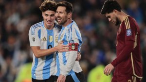 Меси изригна в исторически мач за Аржентина, ас на Левски игра 90 минути