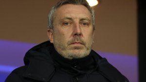 Червените дяволи искат шеф от Саутхемптън, Светците бесни