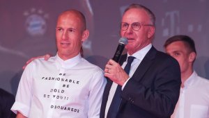 Робен нахълтал в офиса на Румениге, поставил му условие