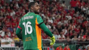 Милан без Леао и Менян срещу Удинезе