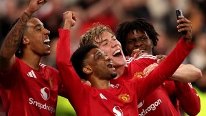 Резерва прати триумфално Ман Юнайтед на финал с два гола за 4:1