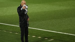 Зидан отговори на Барса за съдийските претенции