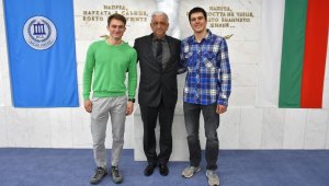 Ректор награди олимпийския медалист Тервел Замфиров 