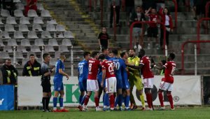 Азис монтира видео стена в центъра на Кърджали за финала с ЦСКА