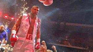 Тервел Пулев изкова трудна победа над Роли Ламбер