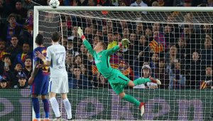 Тер Стеген: Барса се нуждае от Иниеста още дълги години