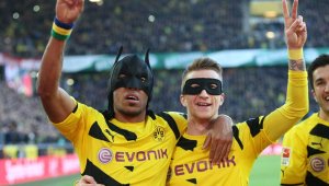 Батман и Робин разпердушиниха Шалке