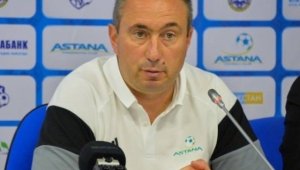 Казахстан бие шута на Мъри Стоилов