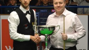 Хигинс и Тръмп се изправят рано-рано един срещу друг в София