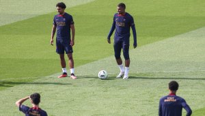 Задава се скандал: Съблекалнята на ПСЖ не иска Мбапе 