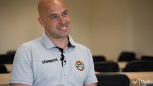 Стоянов остава в щаба на новия треньор на Ботев