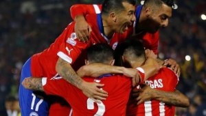 Чили е на финал!