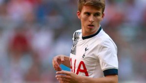 В Тотнъм са щастливи, задържаха Керъл с нов договор