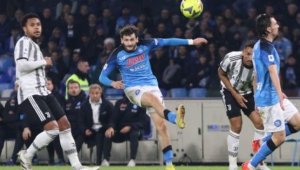 Наполи без дуо големи звезди във Флоренция