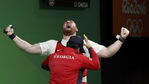 Лаша лашна 473 кг при най-тежките