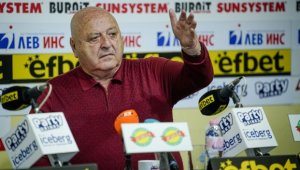 През уикенда Венци Стефанов ще обяви бъдещето на Славия