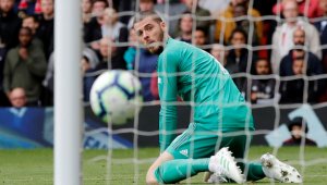 Драма в Юнайтед! Оле трябва да забие Де Хеа на пейката